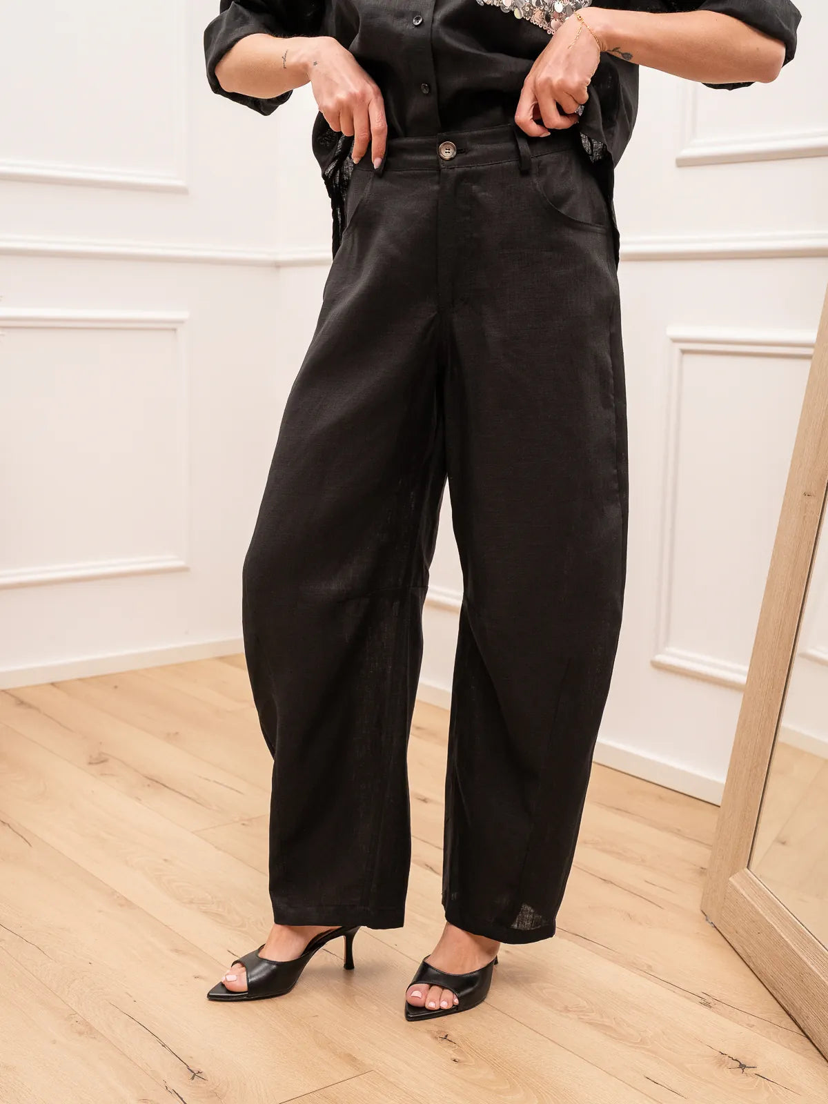 Abril - Pantalones Dreamer negros de lino